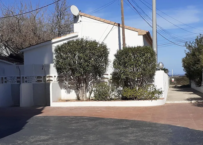 Апартаменти Oasis Playa Albaranas